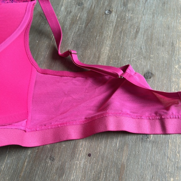 Addition Elle Deesee Lingerie Wireless T-Shirt Bra Size 44C Fuschia - Picture 12 of 13